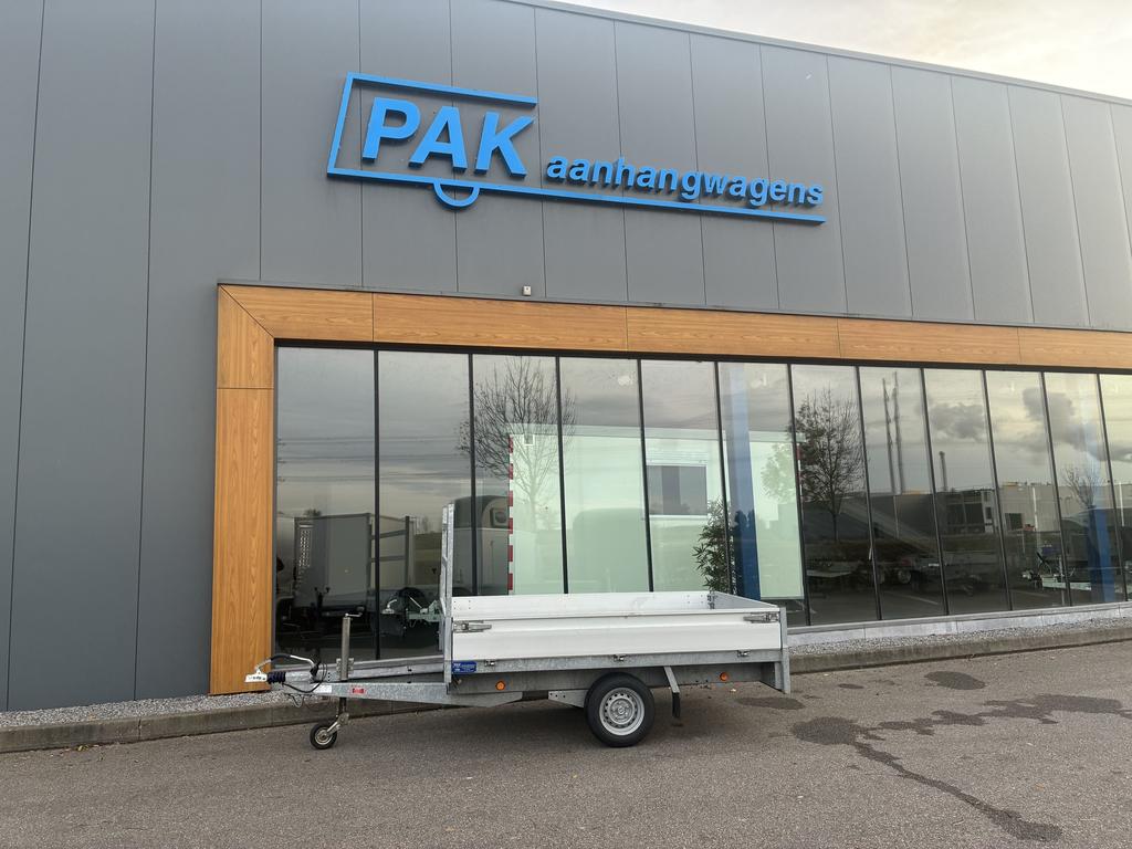 Tweedehands Proline Plateau 1 as geremd 250×130 1350kg 2015